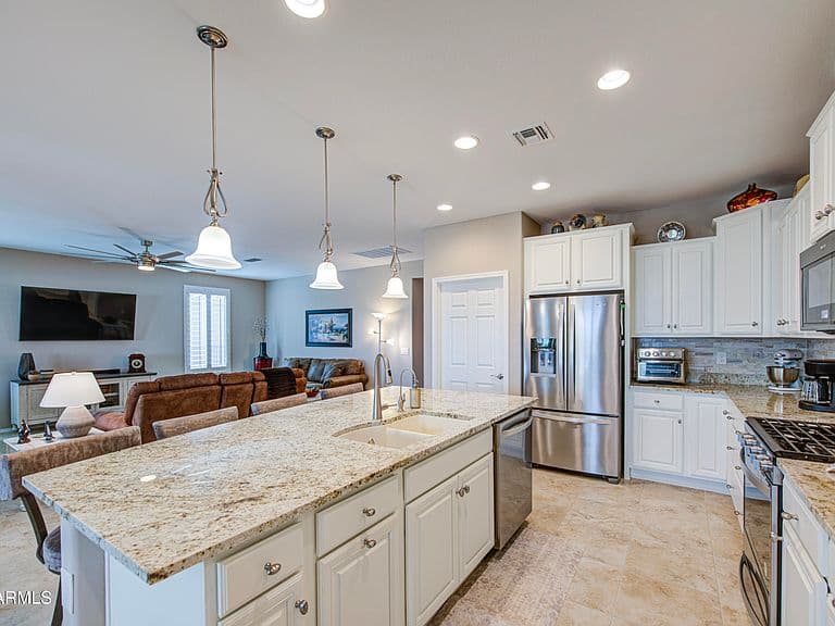 4479 N PRESIDIO Drive photo 2