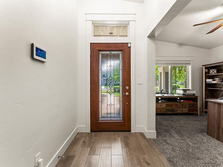 359 N Vandries Way photo 3