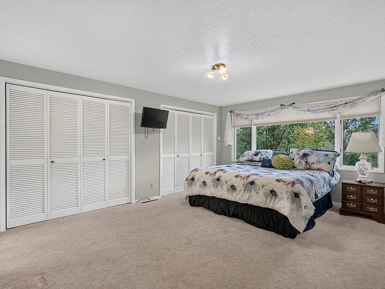 1175 Cactus Dr photo 5
