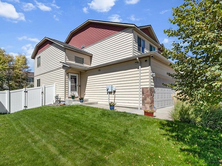 3808 Saddle Ridge Trl photo 1
