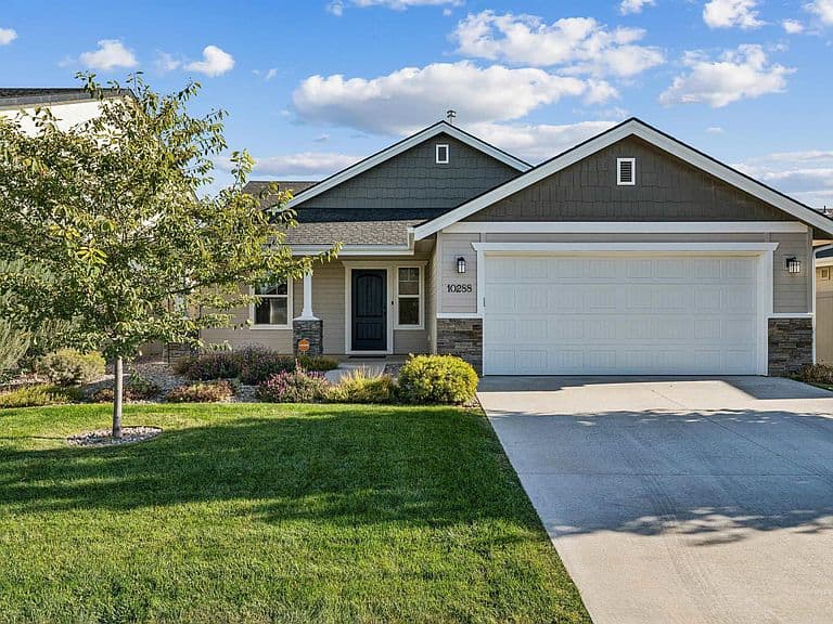 10288 Longtail Dr photo 1