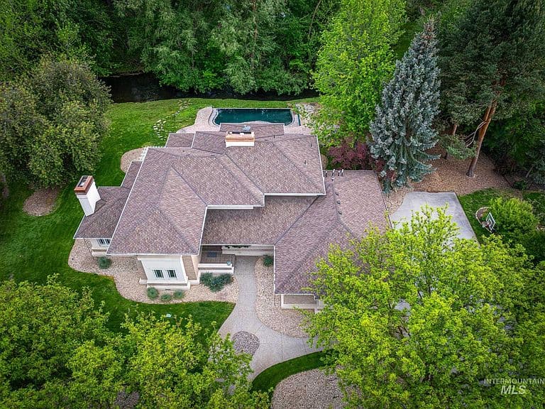 9527 W Riverside Ln photo 4