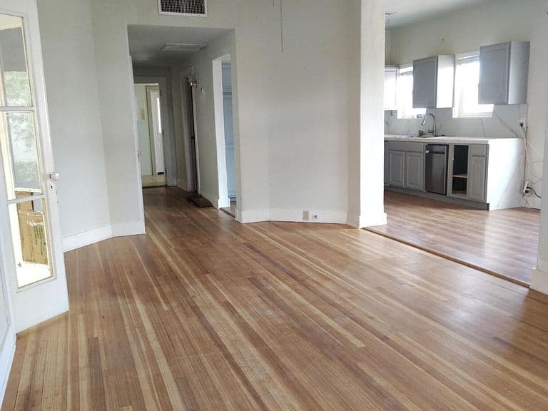 200 W LA MINA Avenue photo 4