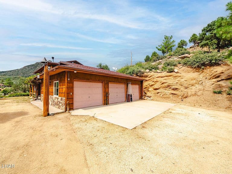 6795 E Ponderosa Dr photo 4