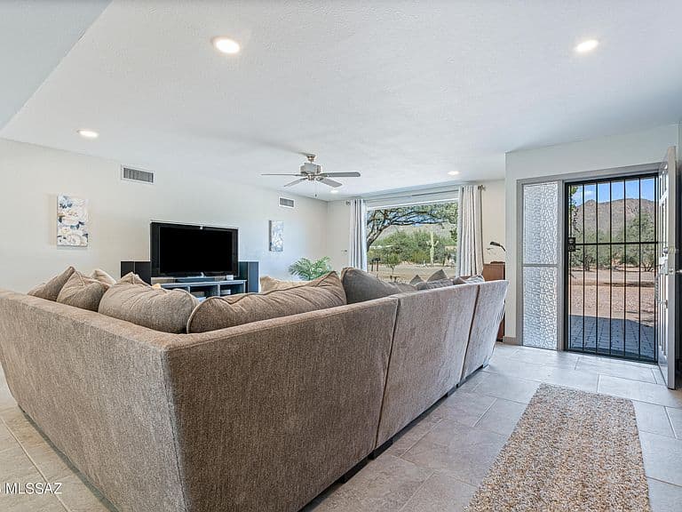 11342 E Holster Dr photo 5