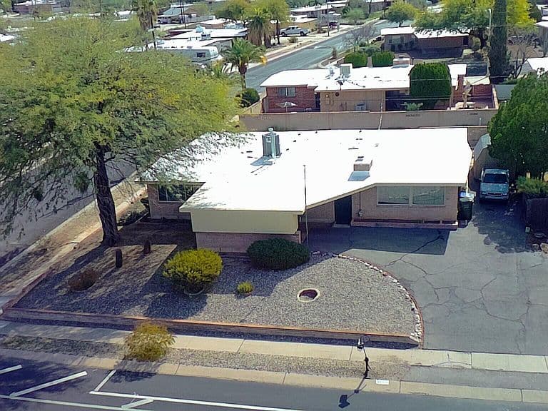 8556 E Kenyon Dr photo 1