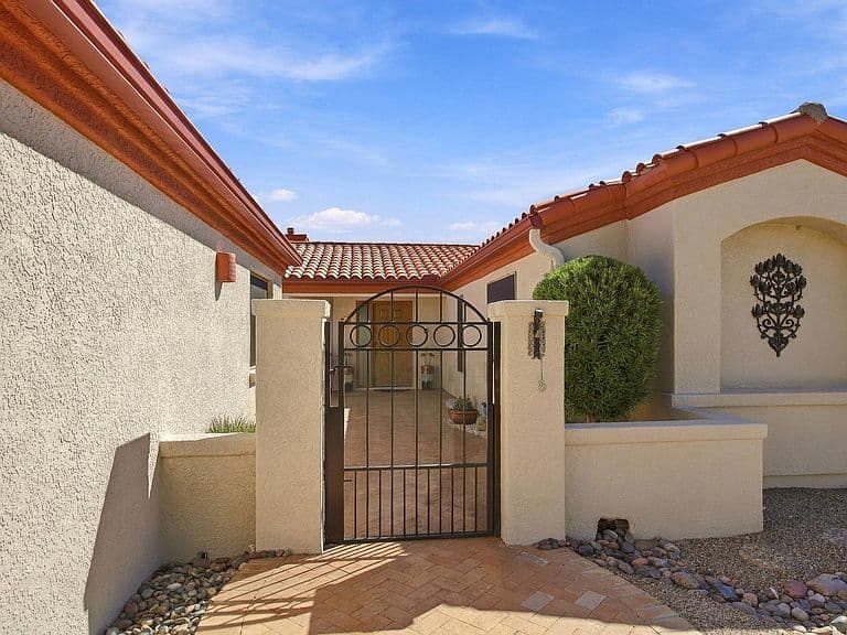 903 W Belltower Dr photo 3