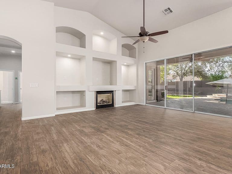 2740 S HONEYSUCKLE Lane photo 3