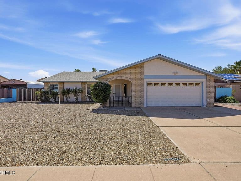 1191 E AVENIDA GRANDE Drive photo 2