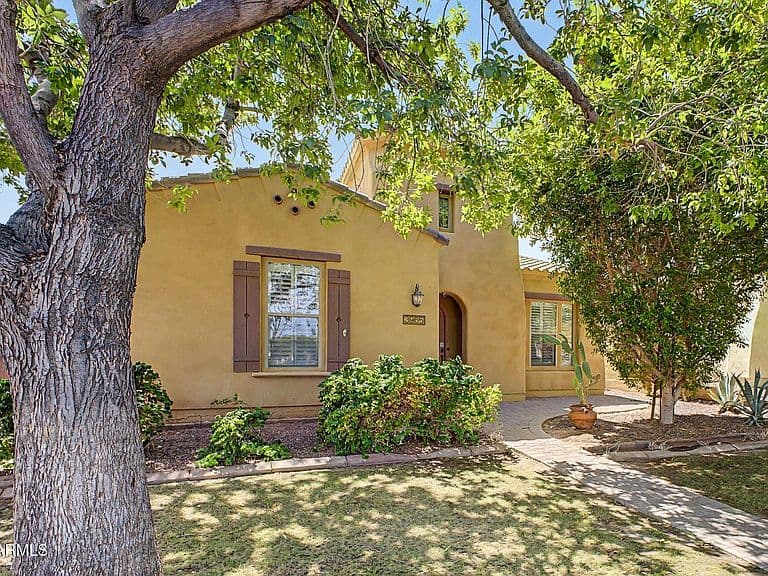 3965 N Park Street photo 4