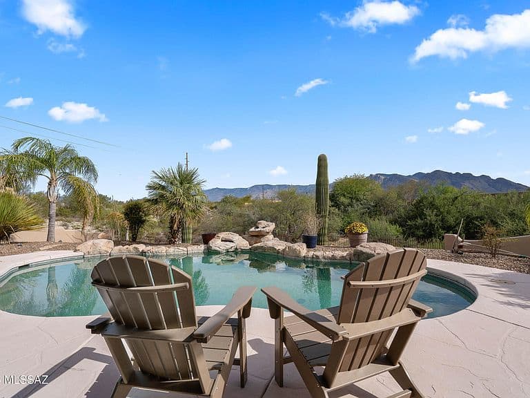 10374 N Wild Creek Dr photo 1