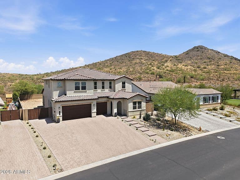 1928 E VILLA LINDA Drive photo 3