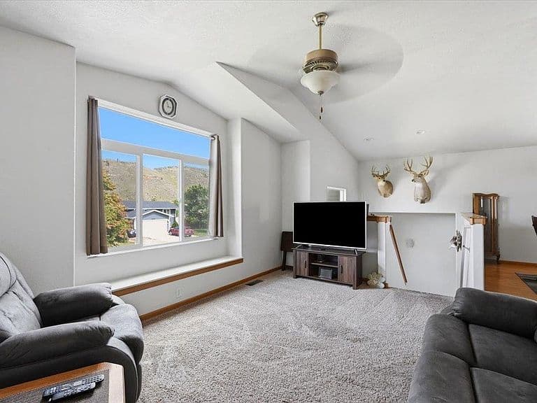14675 Telluride St photo 4