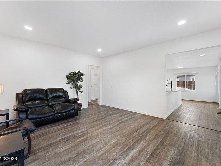 1848 F St photo 4