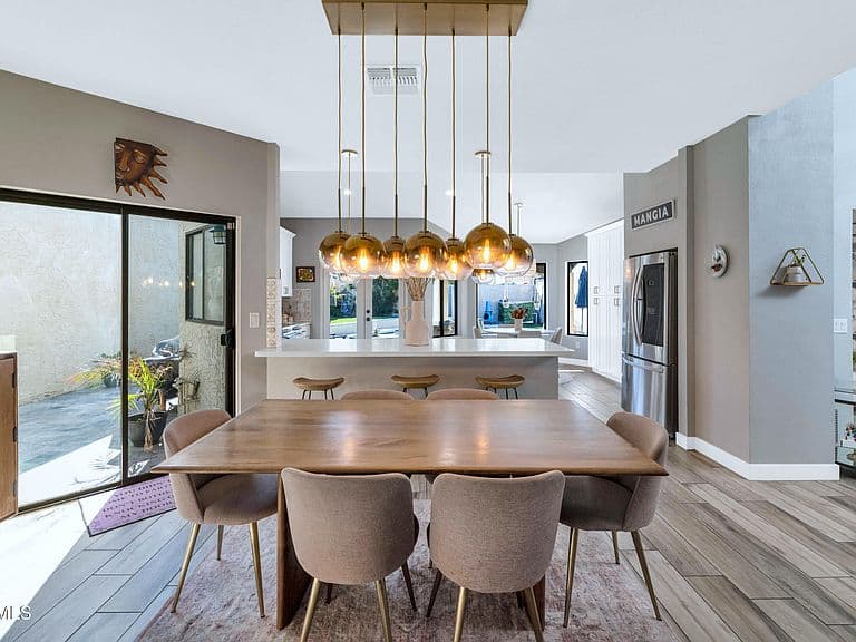 7252 E Maverick Rd photo 3