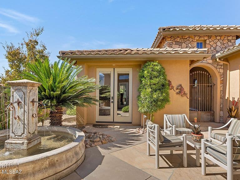 36529 S Desert Sun Dr photo 3