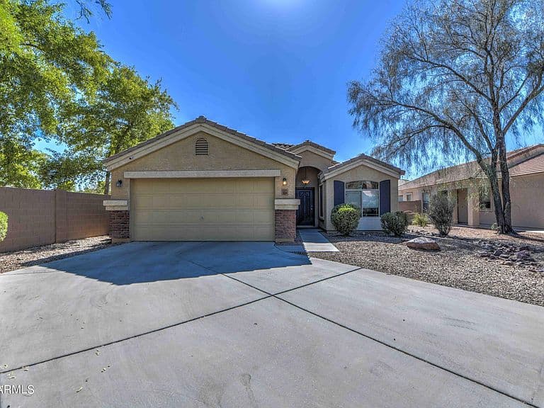 5334 S 237TH Lane photo 1