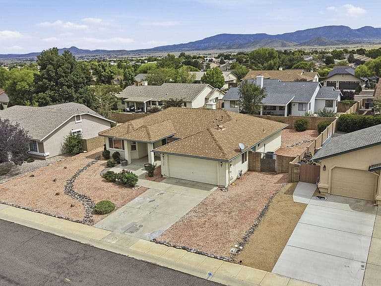 7157 N VALLEY VISTA Road photo 3