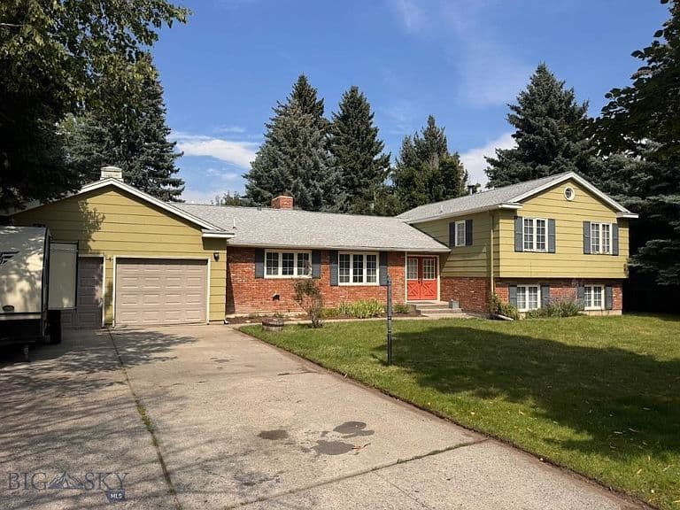 111 Circle Dr photo 1