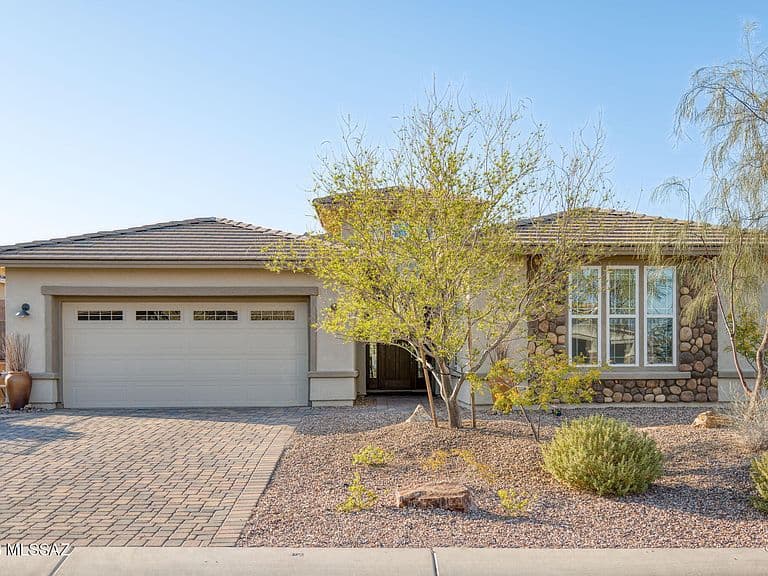 7235 W Secret Bluff Pass photo 2