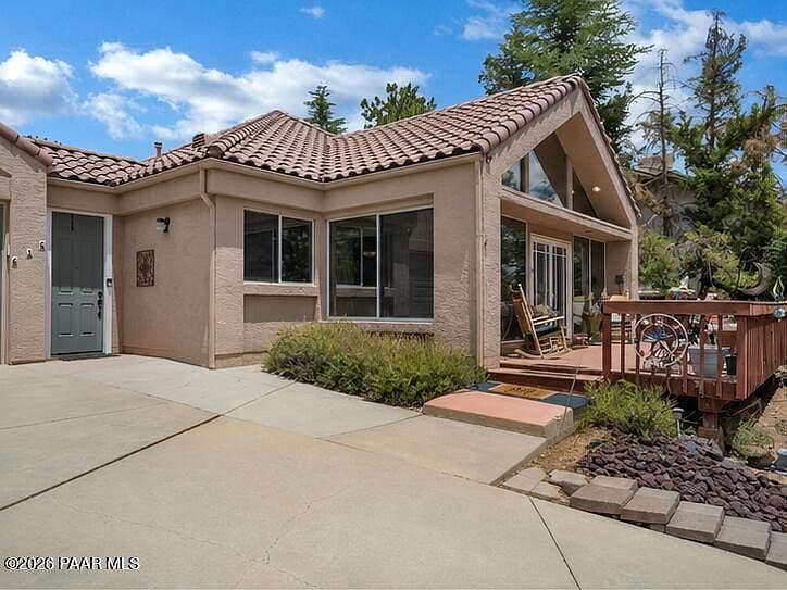 636 Shadow Mountain Dr photo 2
