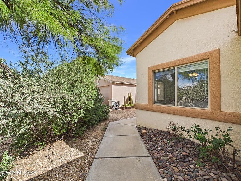 10096 E Desert Valley Pl photo 2