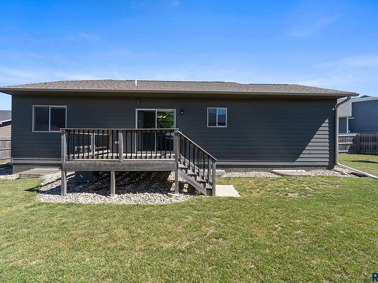 1529 E Gold Dust St photo 3