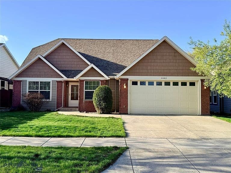 4662 Glenwood Dr photo 1