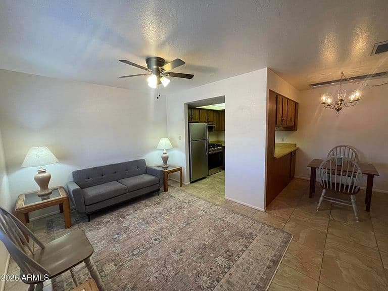 827 E LANCASTER Circle photo 3