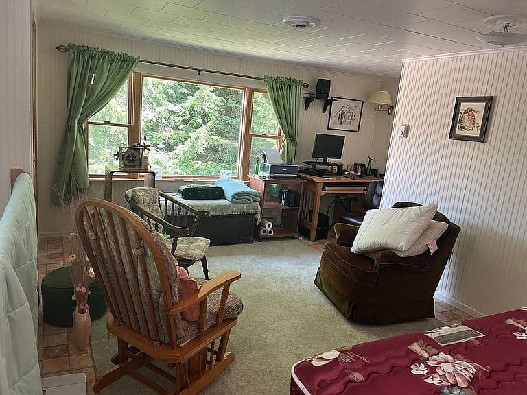 1216 Old Cottage Ln photo 5