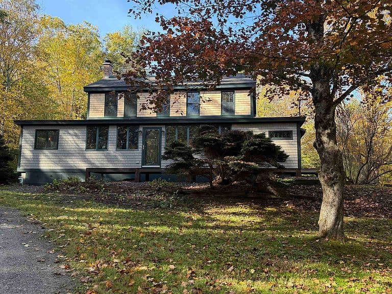 889 Jaffrey Road photo 1