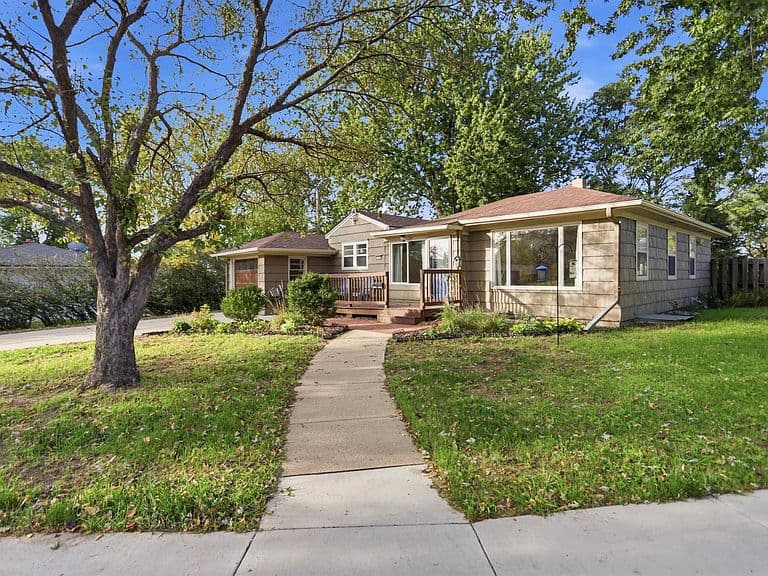 1705 S Park Ave photo 3