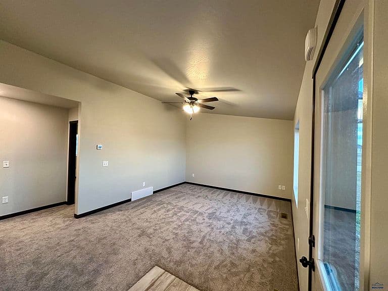 1026 Driver Cir photo 5