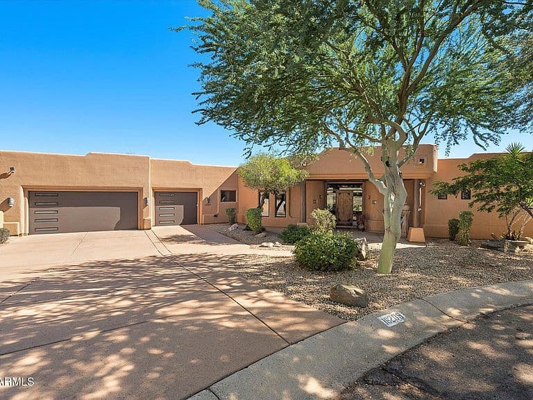 16209 N EDGEWATER Drive photo 3