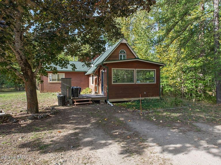 3596 Upper Pack River Rd photo 1