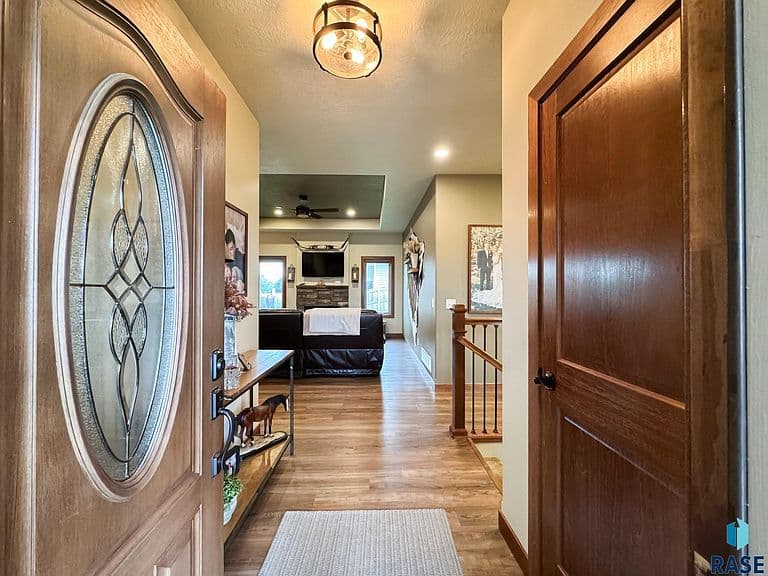 2601 E Sunburst Dr photo 5