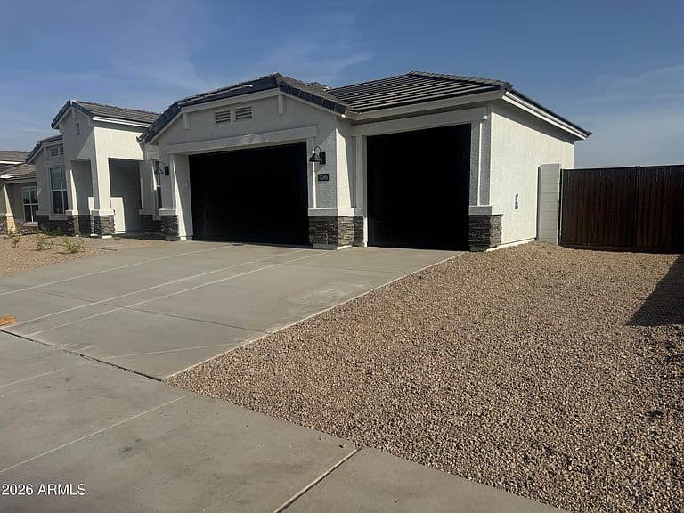 17645 W BROWN Street photo 5