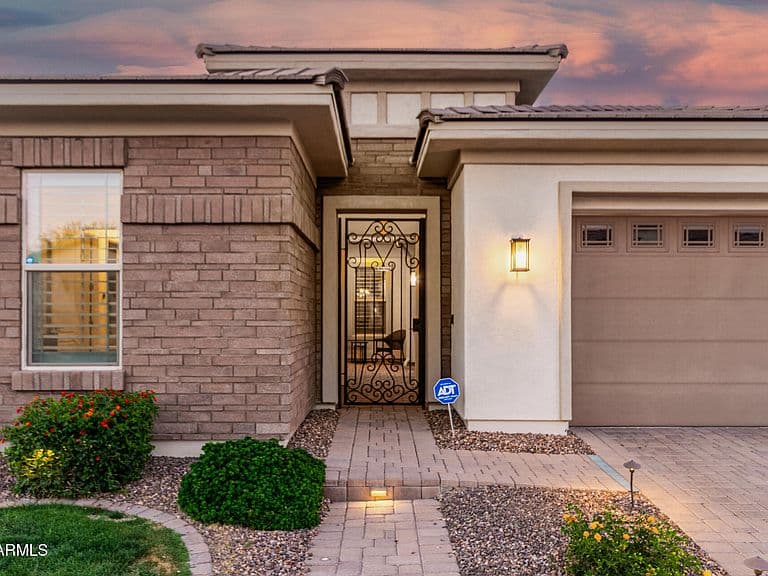2052 E SCORPIO Place photo 5