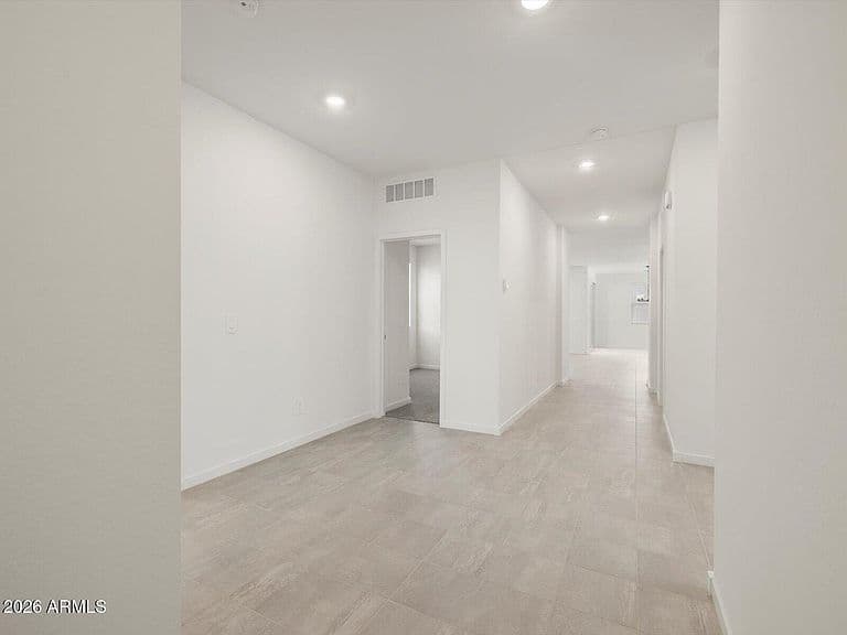 2482 E ENANTIO Road photo 3