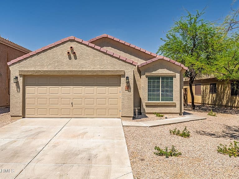 43702 W MAGNOLIA Road photo 2
