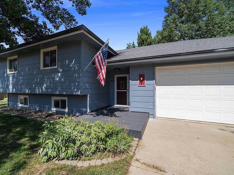 412 N Needles Dr photo 2