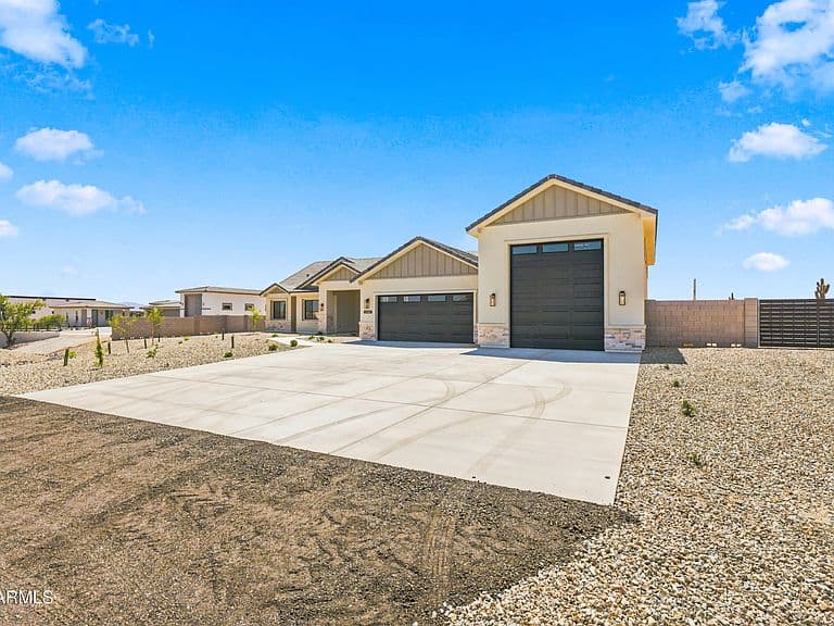 31308 N 167TH Avenue photo 3