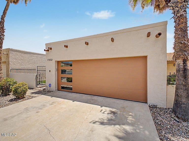 7332 N Las Quintas Dr photo 3