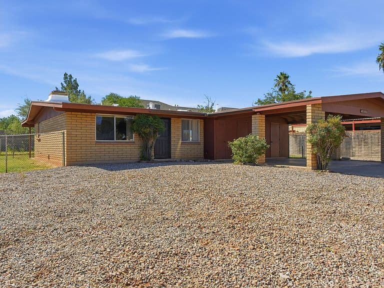 5108 E RAFFAELE Drive photo 1