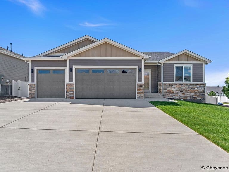 5601 Carmel Dr photo 2