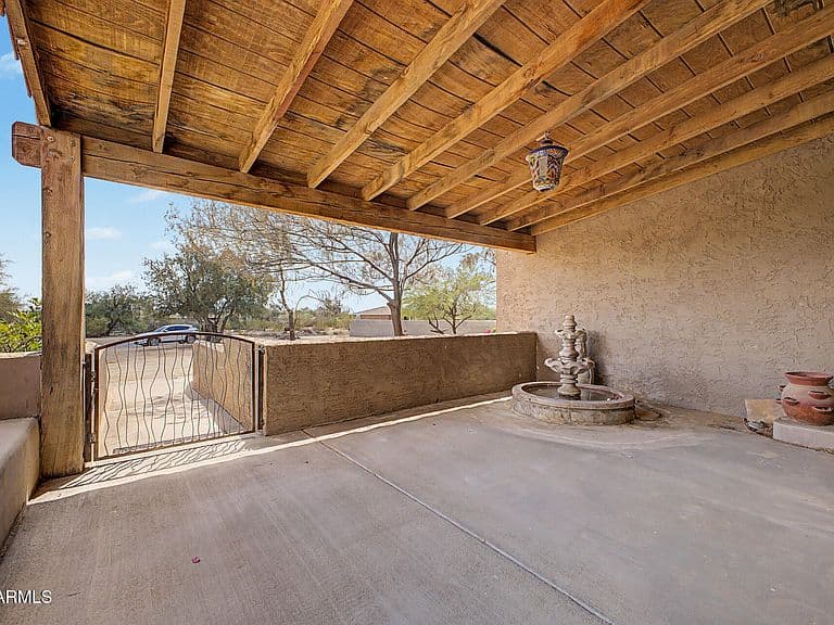 4516 E PINNACLE VISTA Drive photo 5