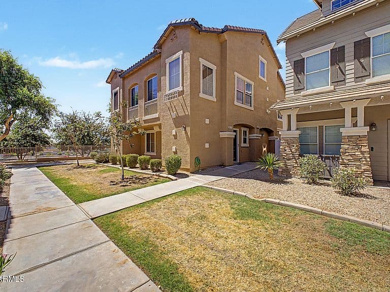 9233 E NEVILLE Avenue #1012 photo 1