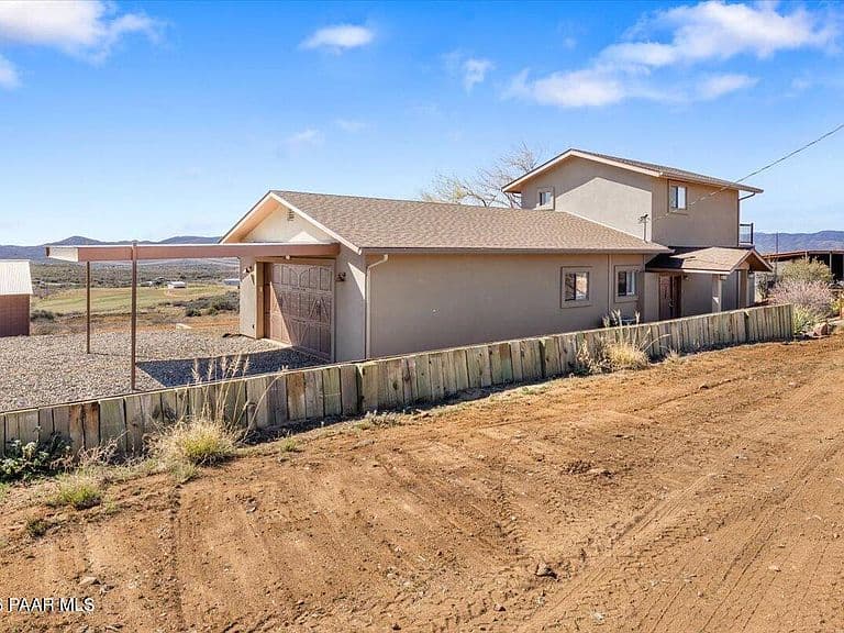 1375 N Rabbit Ridge Rd photo 3