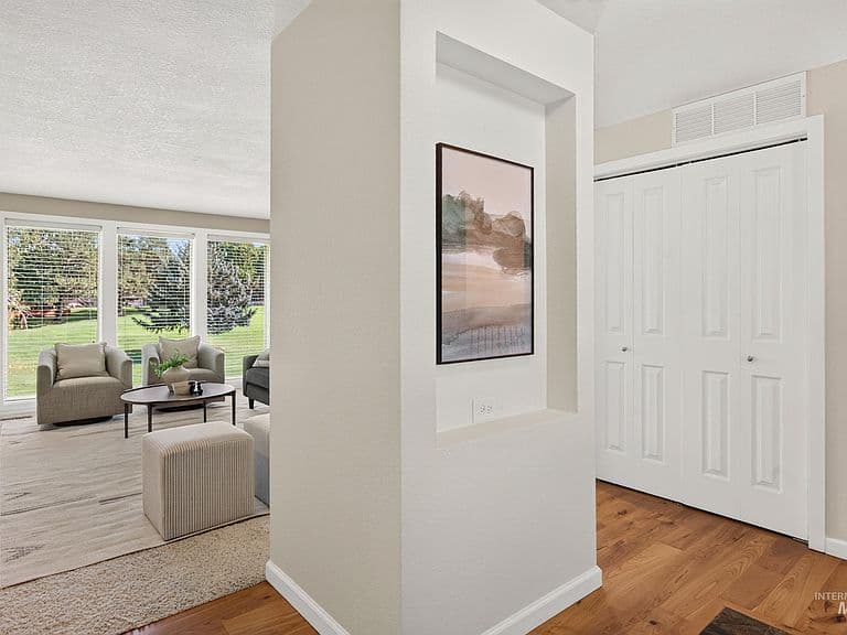 1148 N Eagle Hills Way photo 5