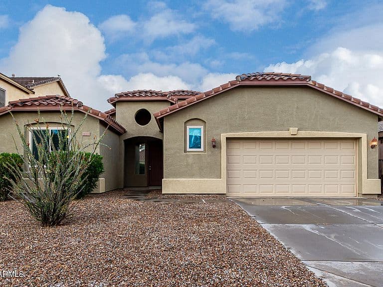 18305 N LARKSPUR Drive photo 3
